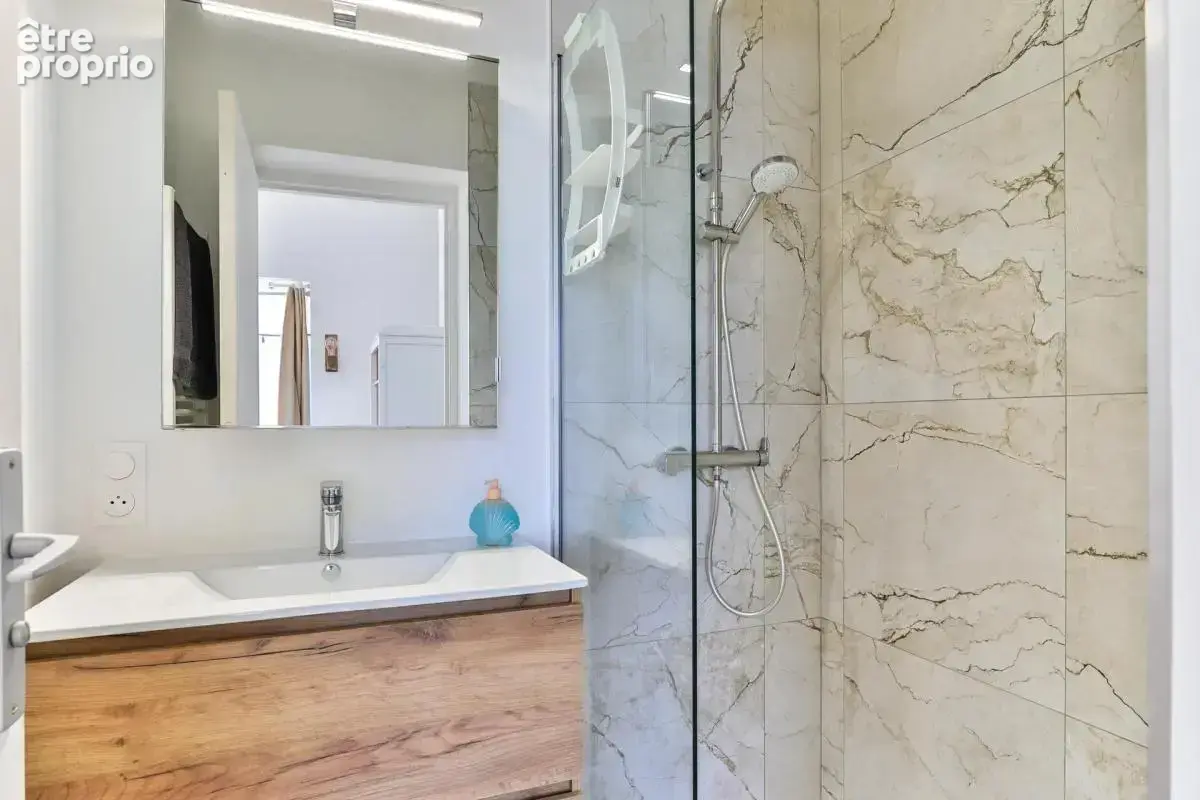 Maison de 7 pièces de 140 m² à Arès - photo 16