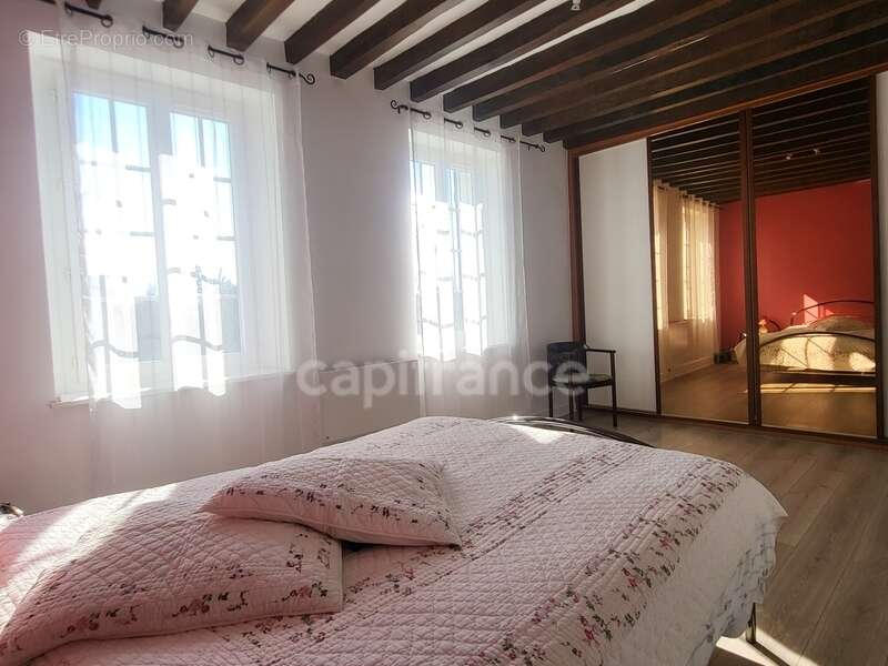 Maison à AUVERS-SUR-OISE