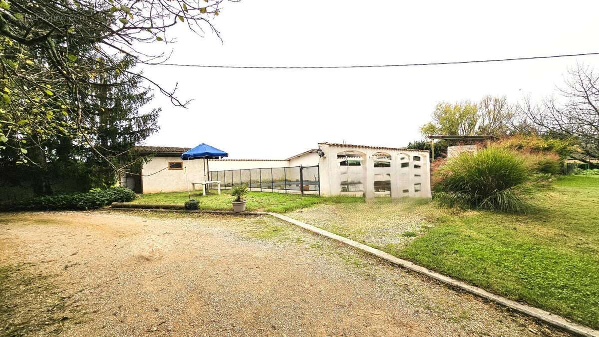 Maison à VAREN