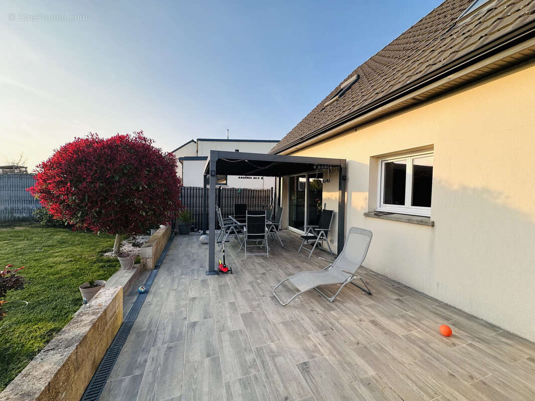 Maison à SAINT-QUENTIN