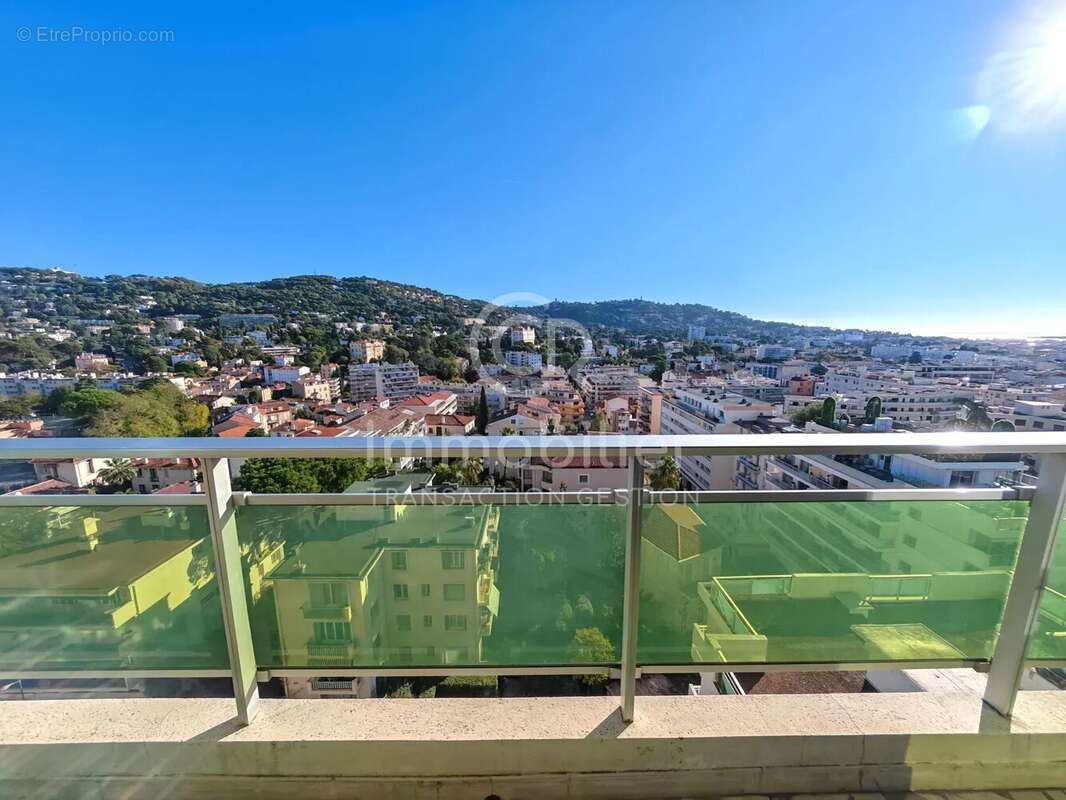 Appartement à CANNES