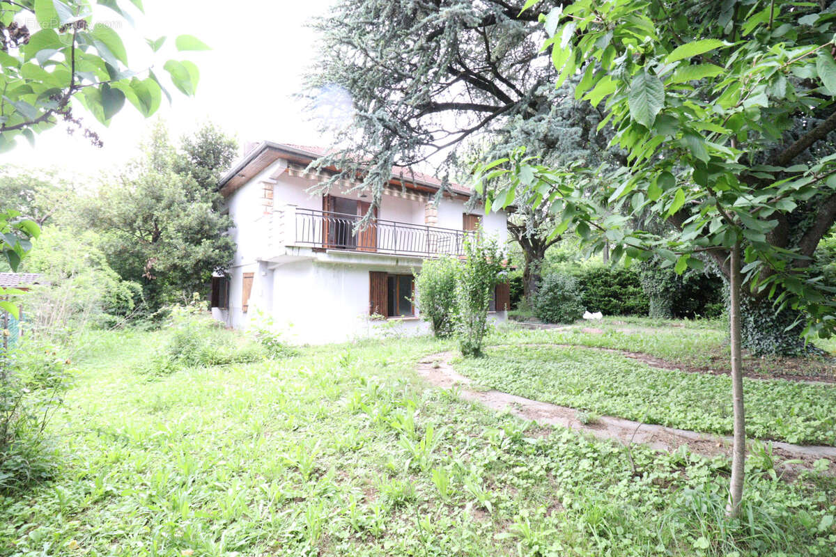 Maison à ECHIROLLES