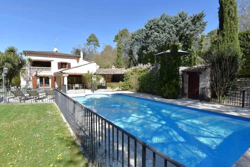 Maison à CALLIAN
