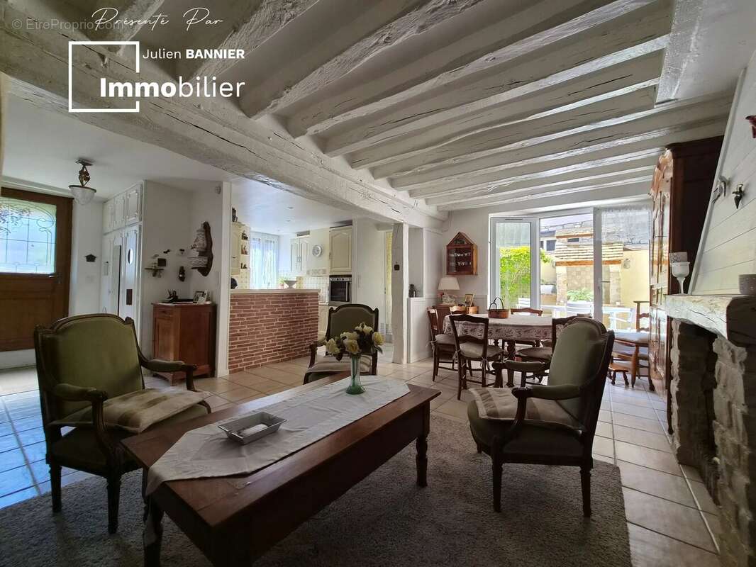 Maison à MAULE
