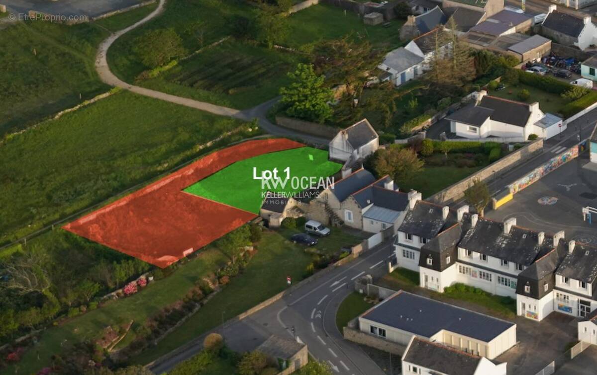 Terrain à PLOUHINEC