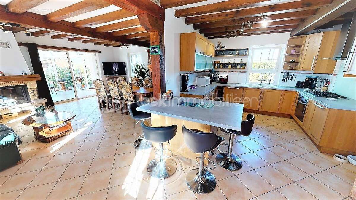 Maison à MIGNIERES