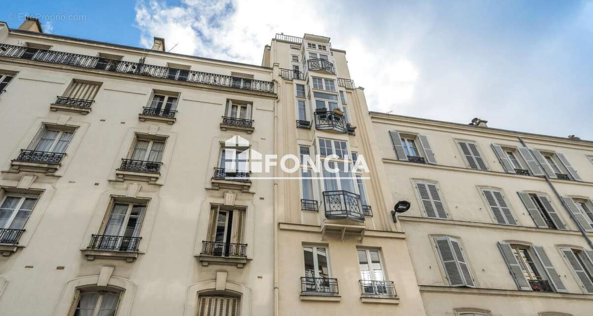 Appartement à PARIS-14E