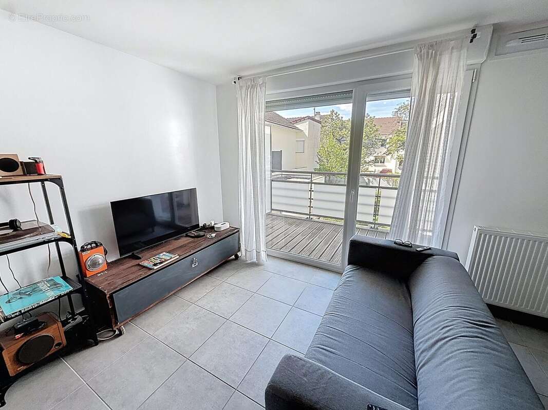 Appartement à CHENNEVIERES-SUR-MARNE