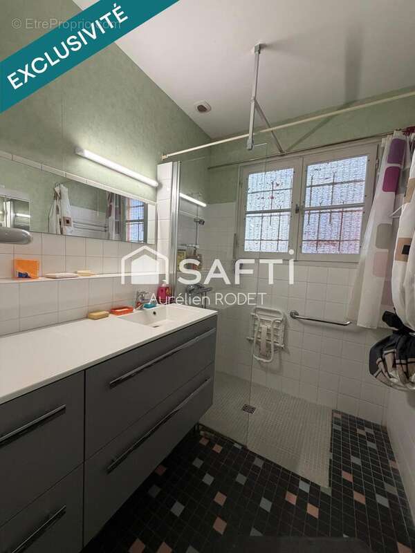 Maison 92 m² à Vatan  - photo 6