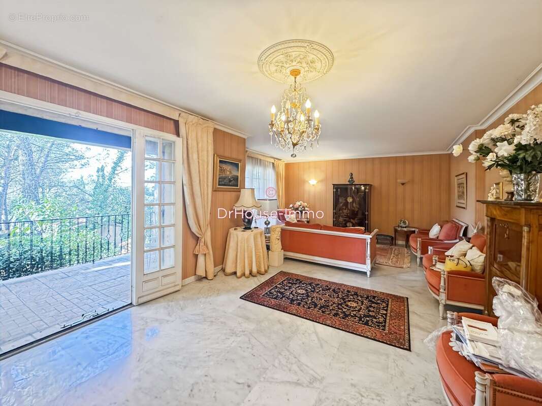 Maison à TOURVES