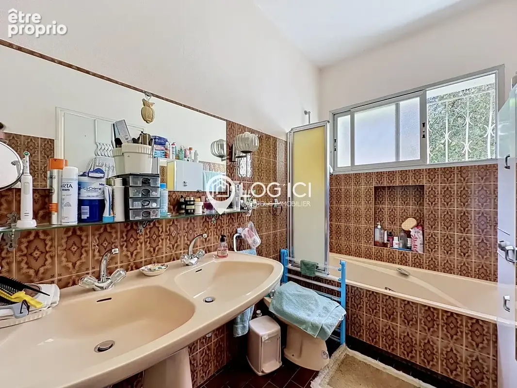 NAY - Vente Maison familiale atypique T9 sur 3 niveaux avec piscine - photo 12