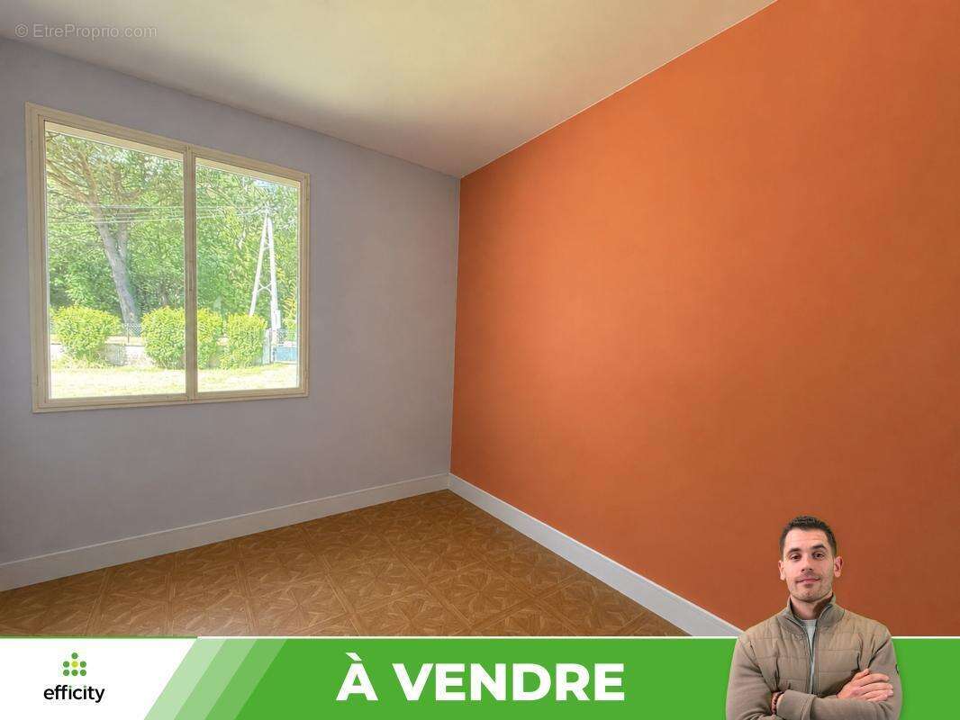 Maison à SAINT-PIERRE-D'EXIDEUIL
