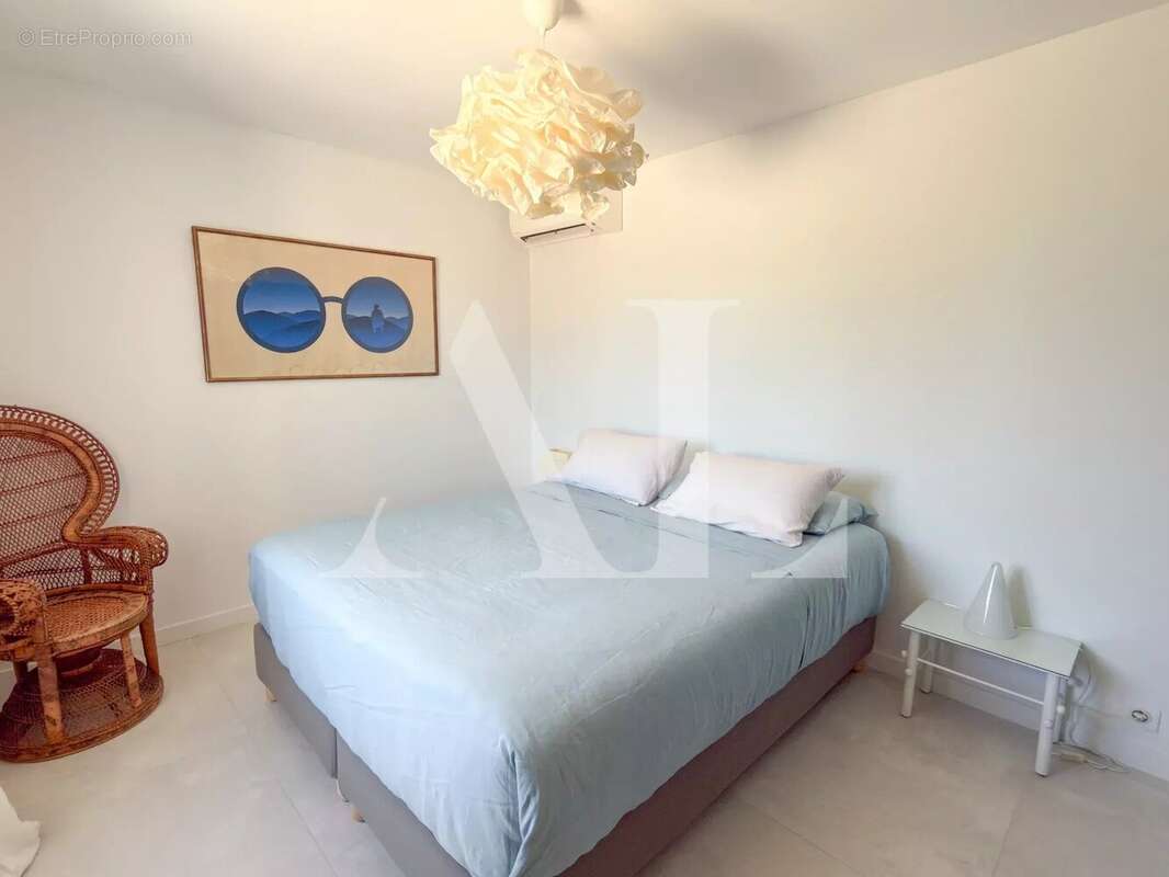 Elegante villa golfe juan vue mer - photo 11