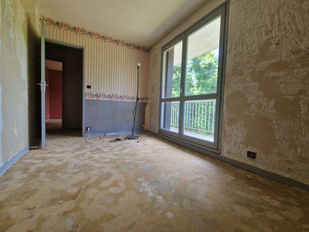 Appartement à VAIRES-SUR-MARNE