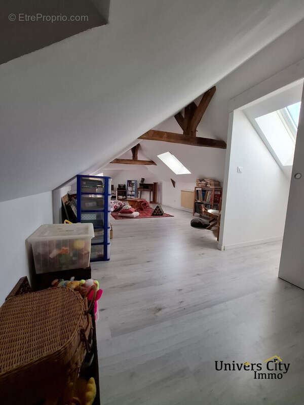 Maison à ROCHESERVIERE