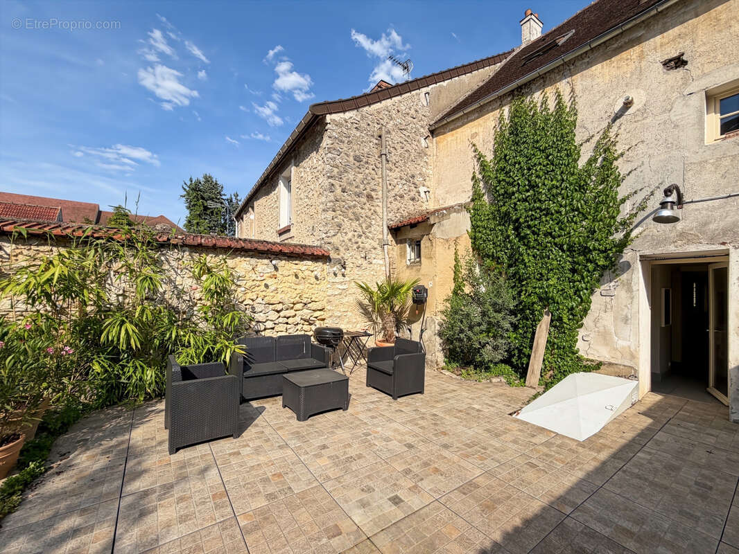 Maison de caractère avec jardin - Potentiel profession libérale - photo 18