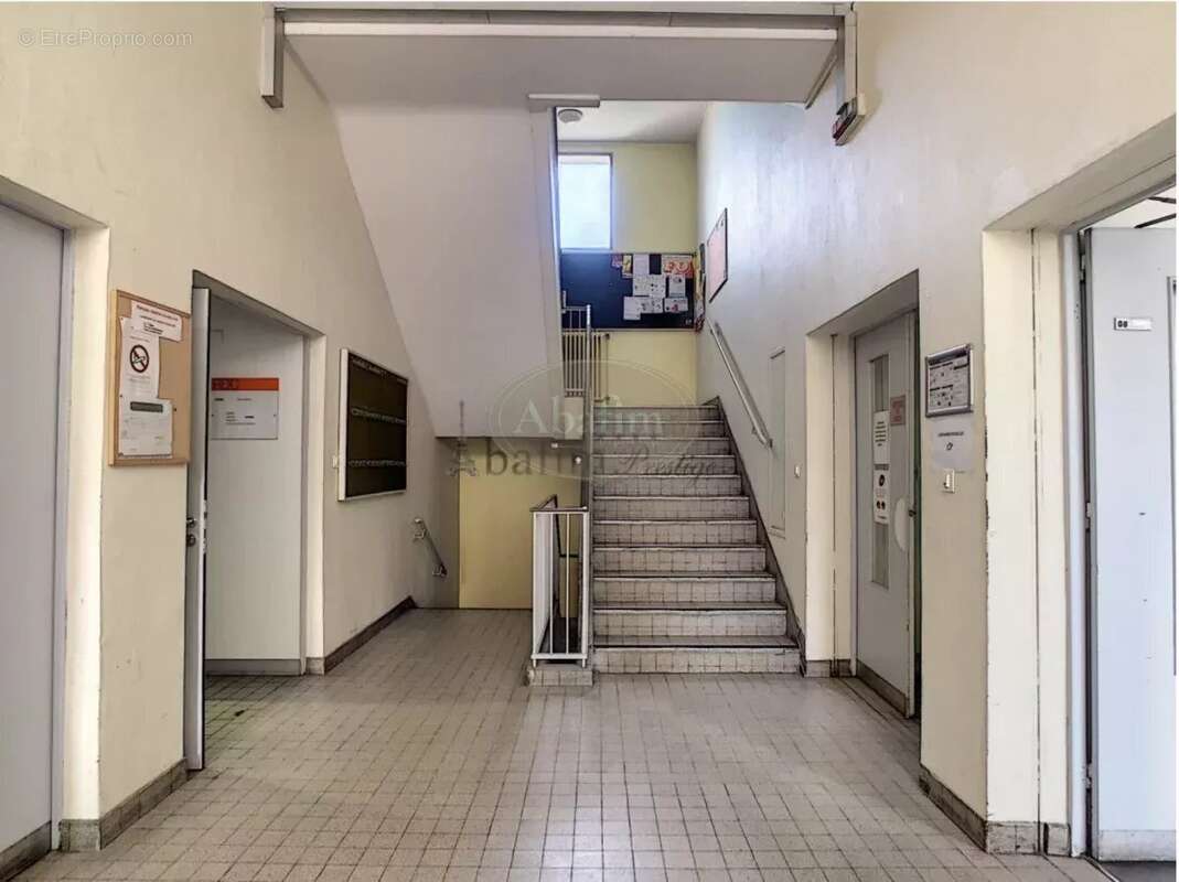 Appartement à CAZERES