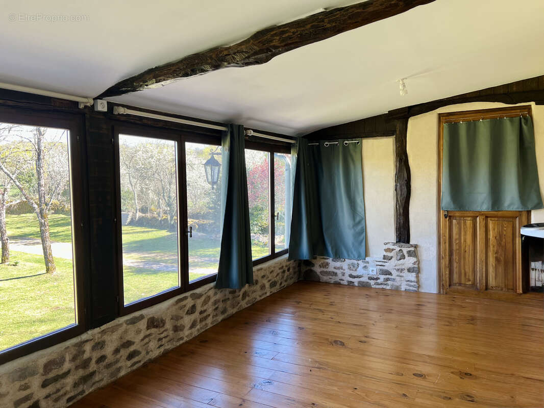 Maison à SALVAGNAC-CAJARC