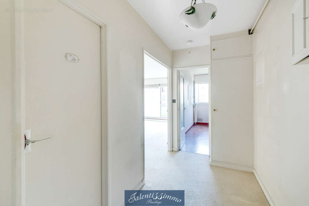Appartement à PARIS-12E