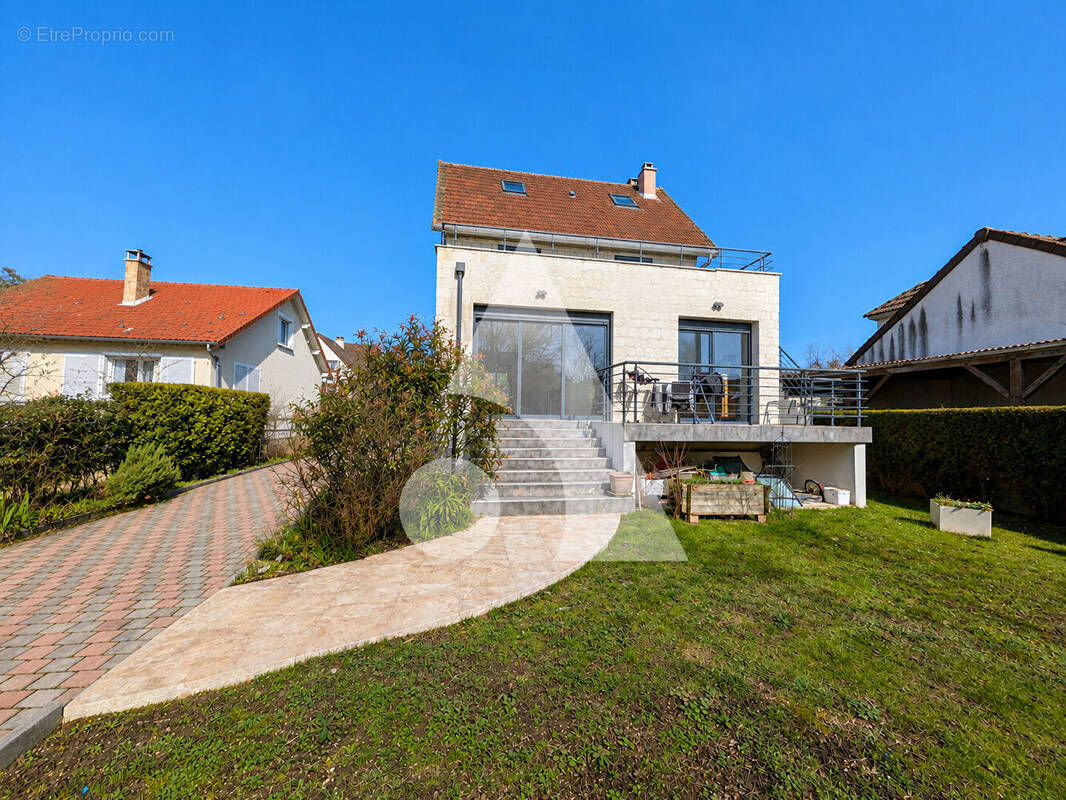 Maison à CORMEILLES-EN-PARISIS