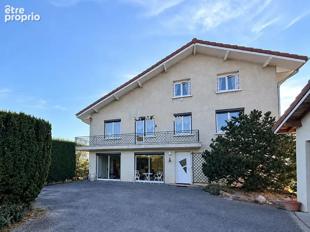 Photo Maison à Saint-Just-Saint-Rambert au prix de 577 500€
