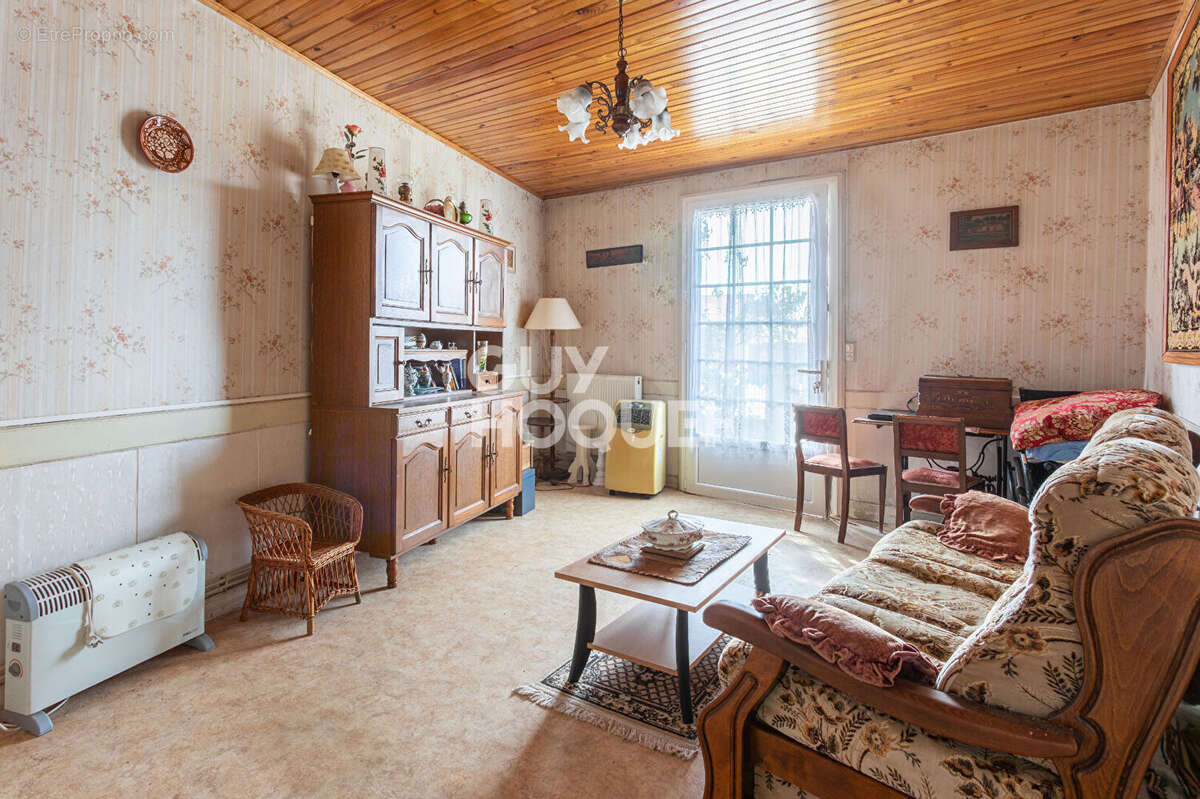 Maison de pays classée ! - photo 10