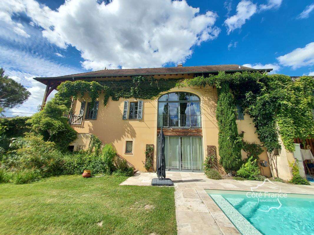Maison de maître d'exception 300 m2 + dépendance, ancien séc - photo 2