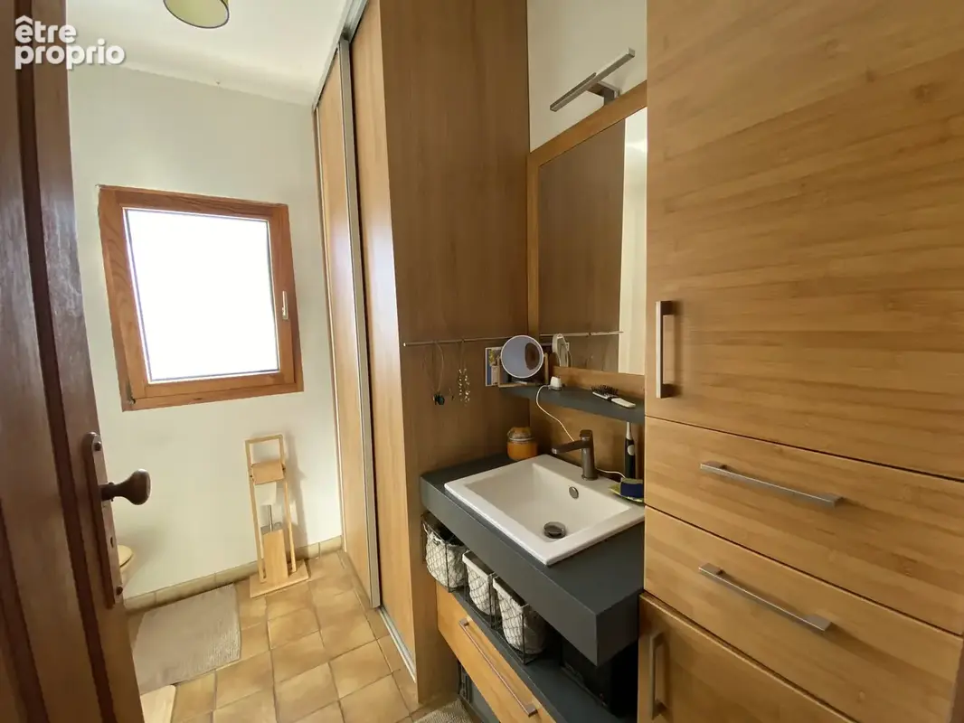Maison familiale avec piscine couverte, chalet et cabane dans les arbres - photo 24