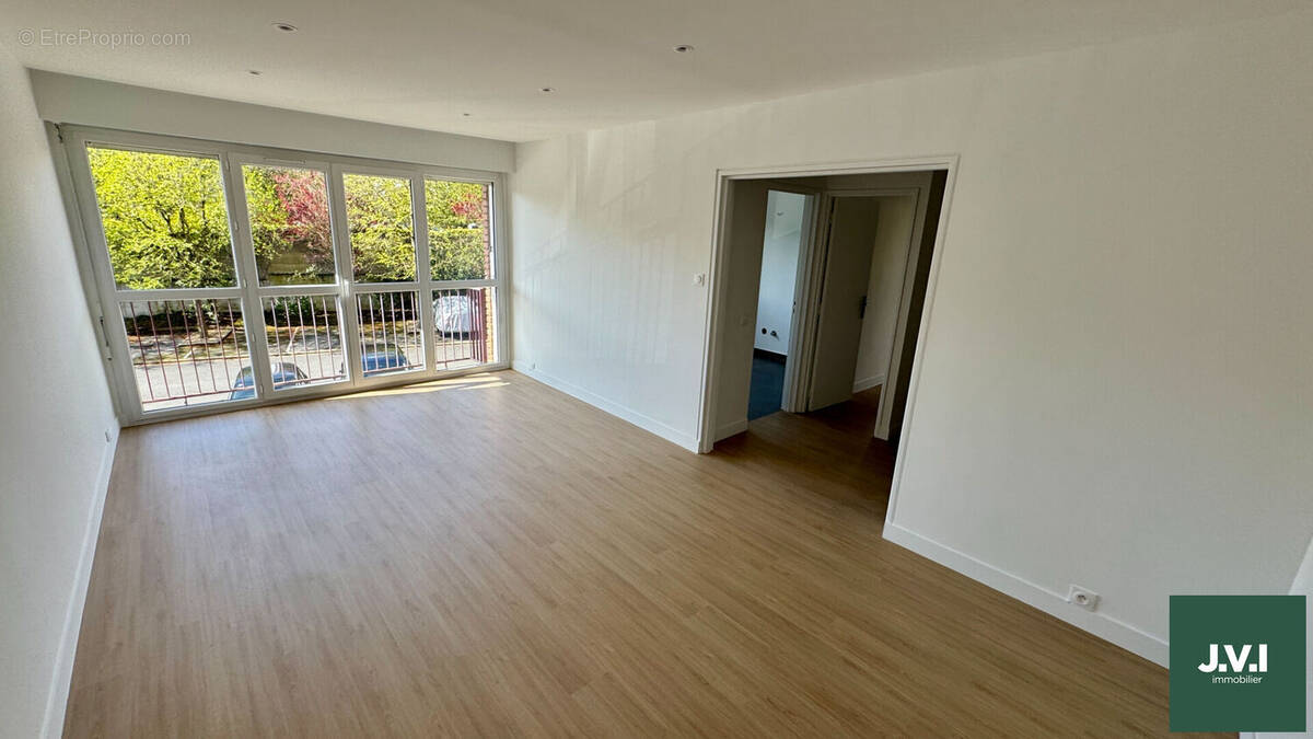 Appartement à ENGHIEN-LES-BAINS
