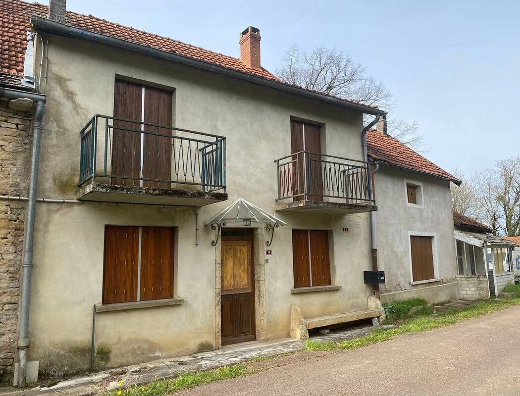 Maison à CHATELLENOT