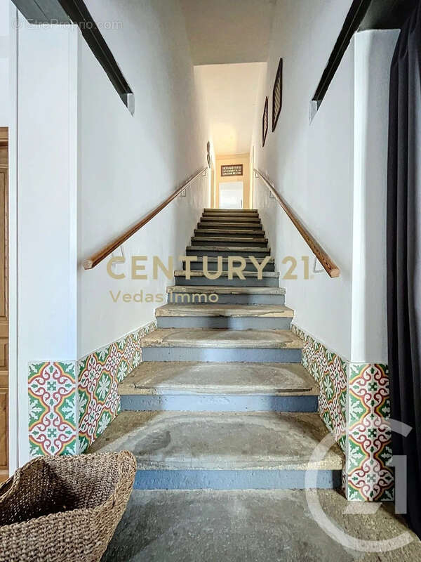 Maison à SAINT-JEAN-DE-VEDAS