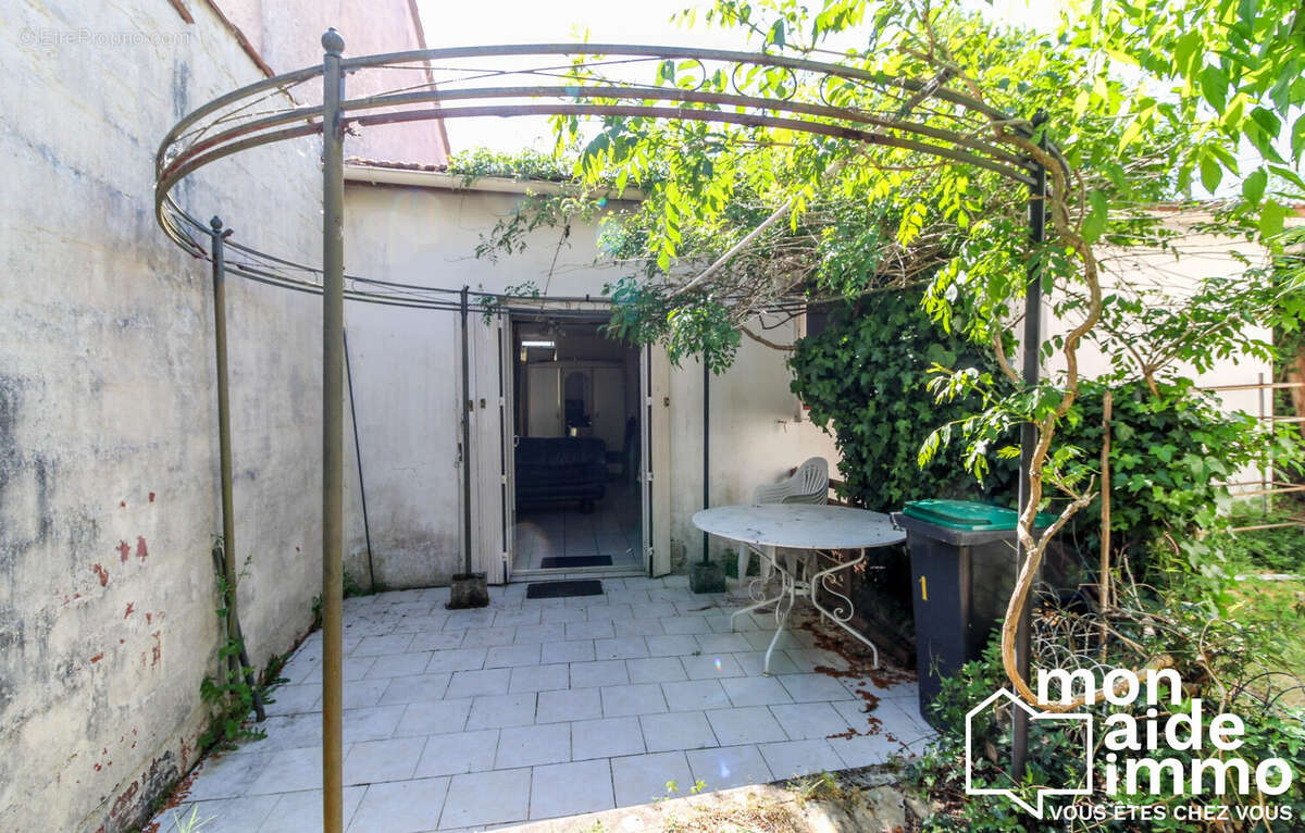 Maison à LA TREMBLADE