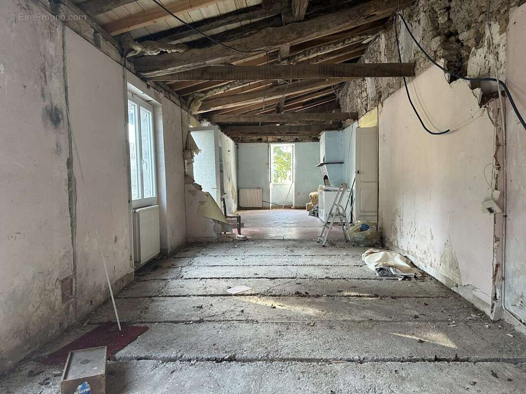 Maison à SAINTE-INNOCENCE