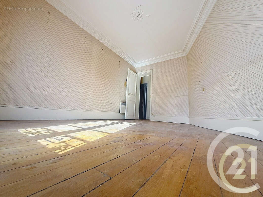 Appartement à PARIS-12E