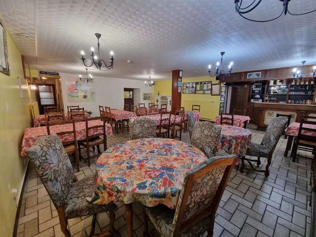 Appartement à BOURG-SAINTE-MARIE