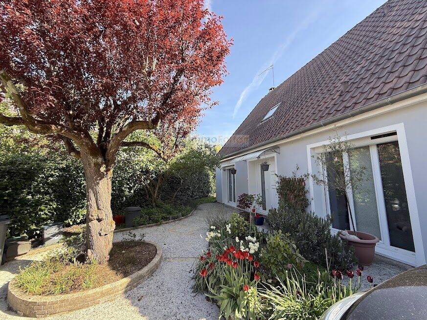 Maison à PONTAULT-COMBAULT