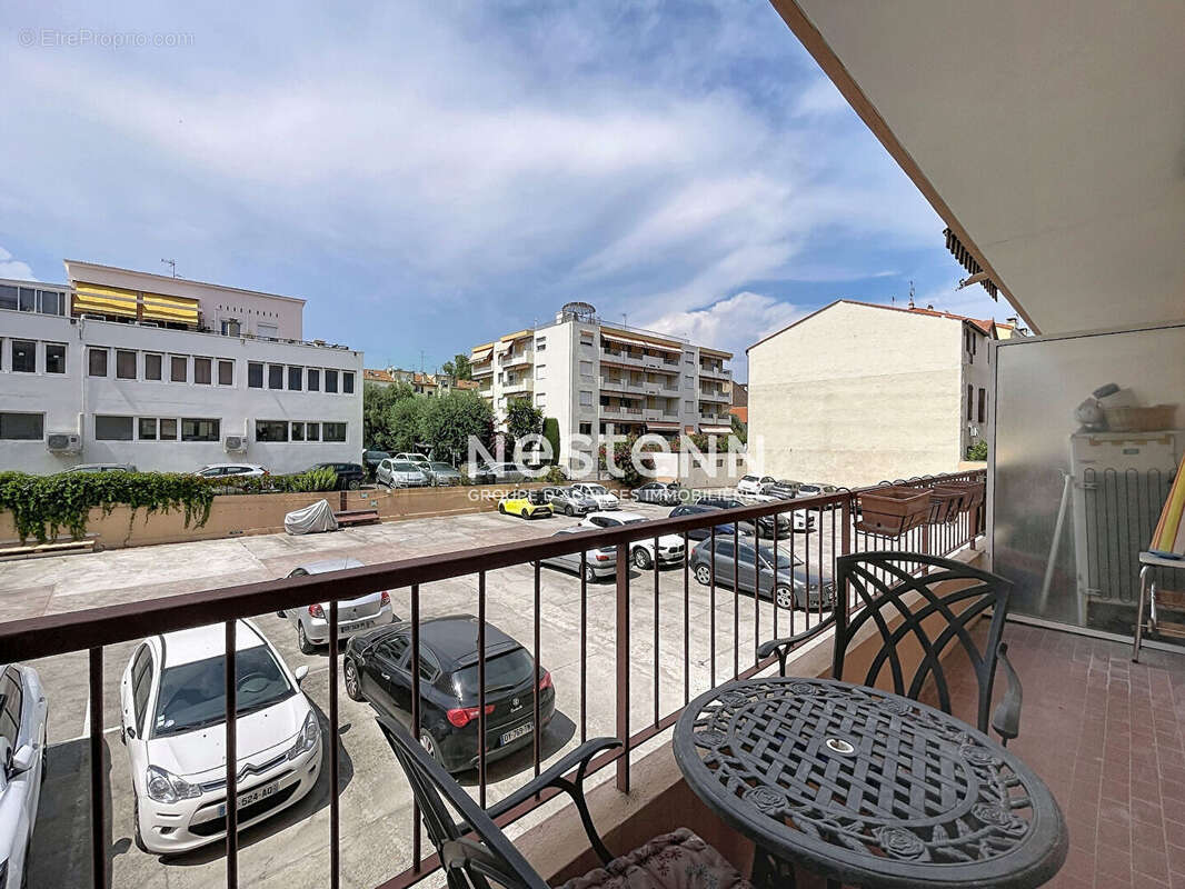 Golfe Juan - Studio 30 m² - terrasse - Cave - photo 7