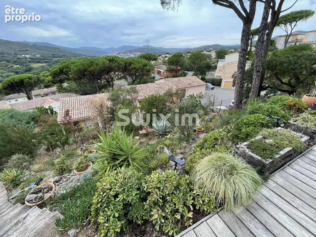 Vente Maison 101 m² — Vue Mer & Montagne, Domaine Sécurisé avec Piscine — Sainte-Maxime - photo 13