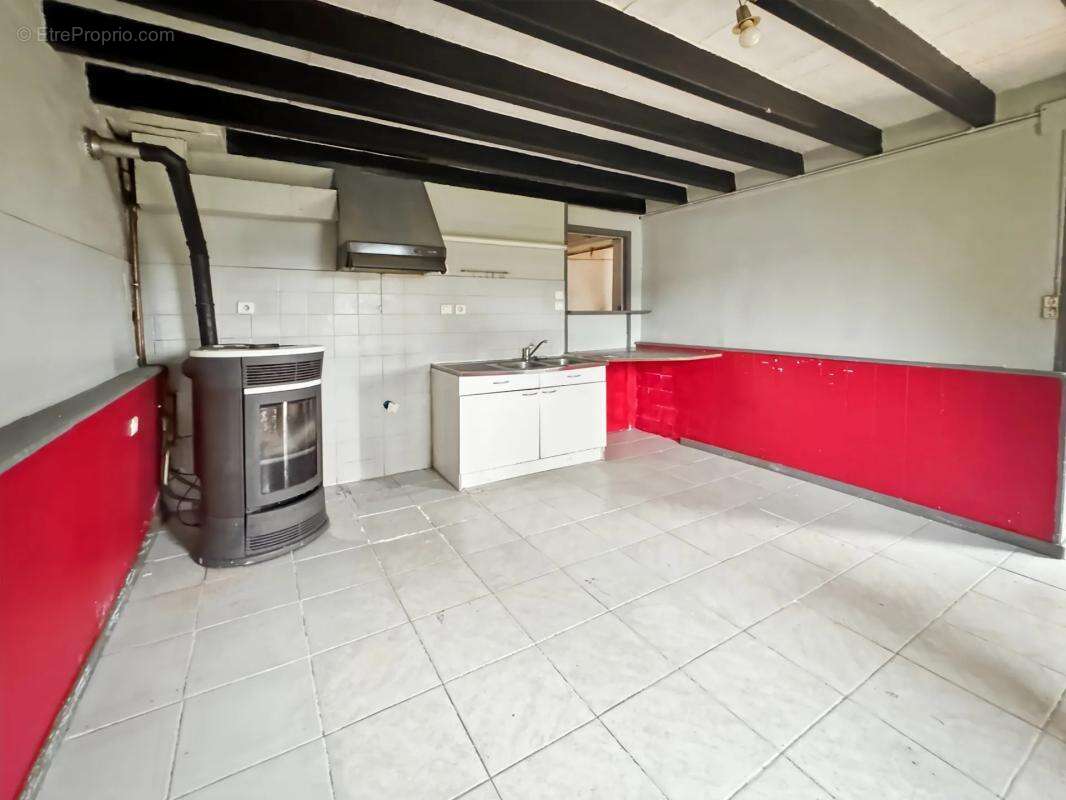 Maison à VOLLORE-VILLE
