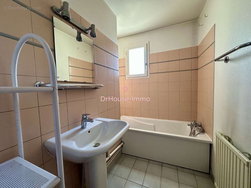 Appartement à ROMANS-SUR-ISERE