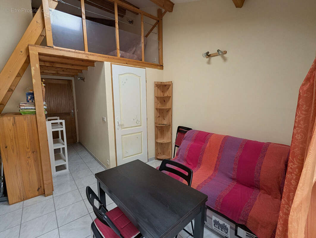 AUPS, ensemble immobilier. - photo 5