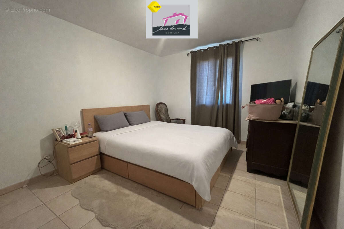 Villa de plain pied avec garage, piscine et  jardin - photo 6