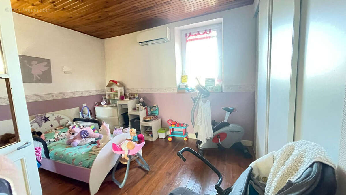 Maison de village à Saint-Nicolas de la Grave - photo 4