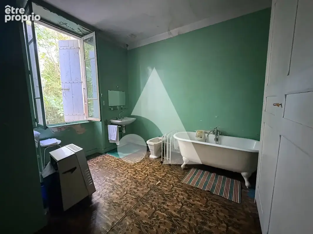 Maison de caractère à Saint-Sernin : 215 m² et un potentiel exceptionnel à deux pas de la Voie Verte - photo 8