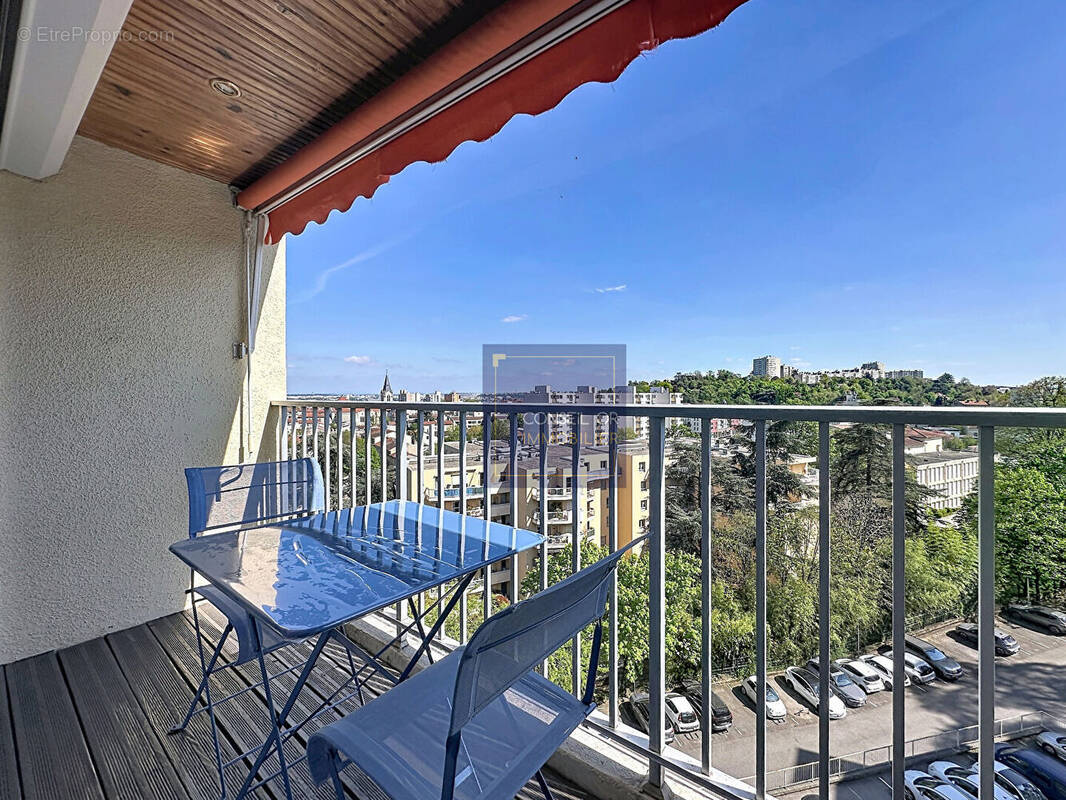 Appartement à OULLINS