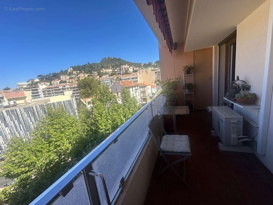 Appartement à HYERES