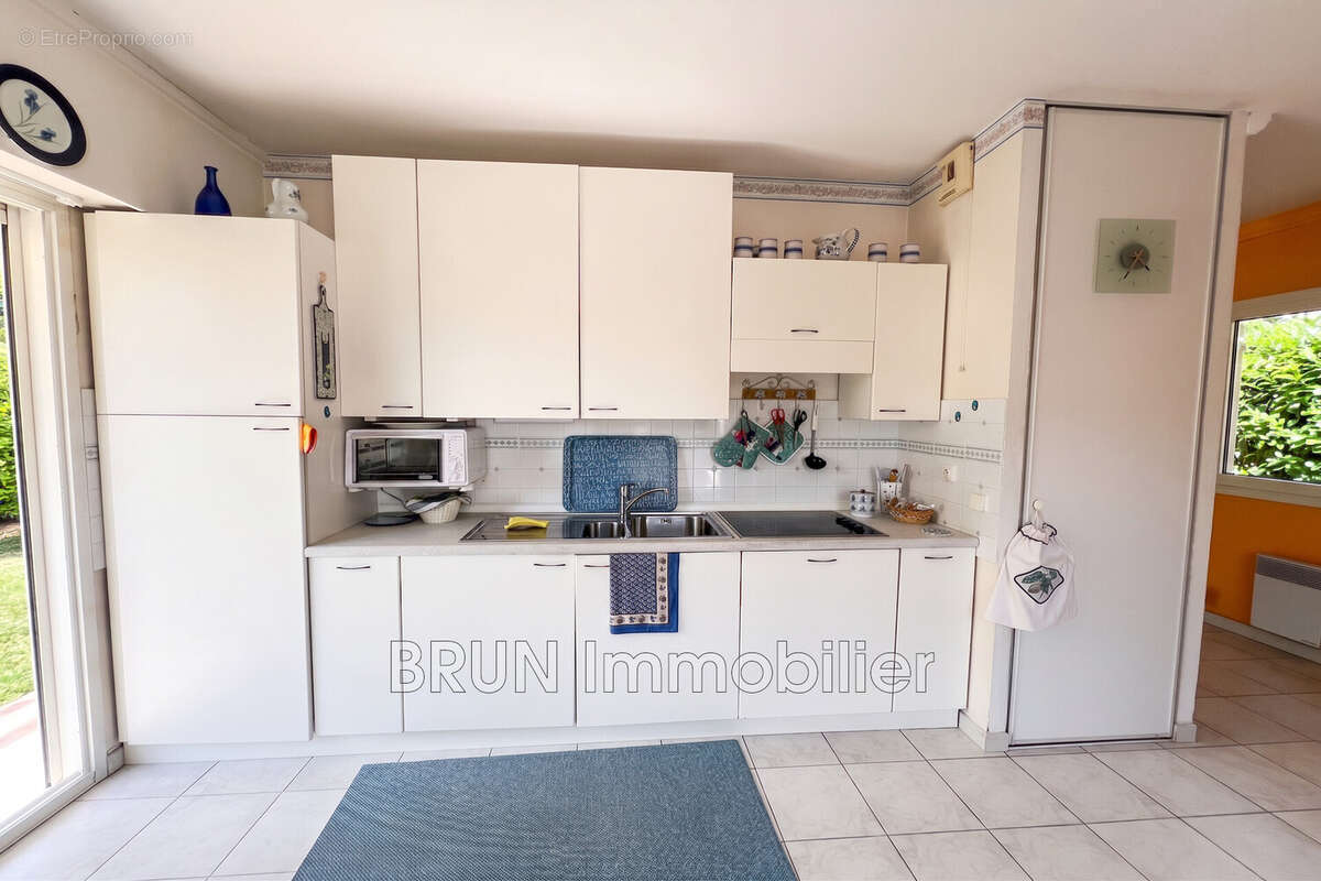 Appartement 54 m² à Antibes  - photo 6