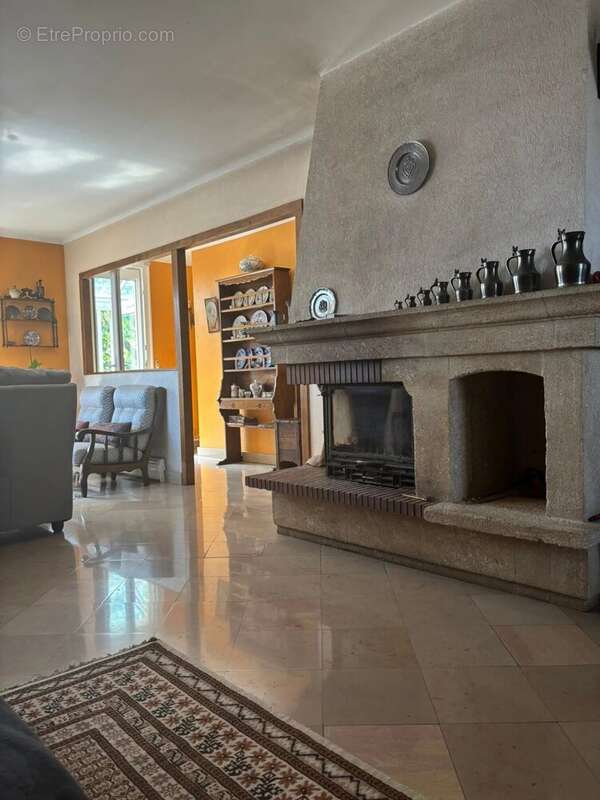 Maison à LADOIX-SERRIGNY