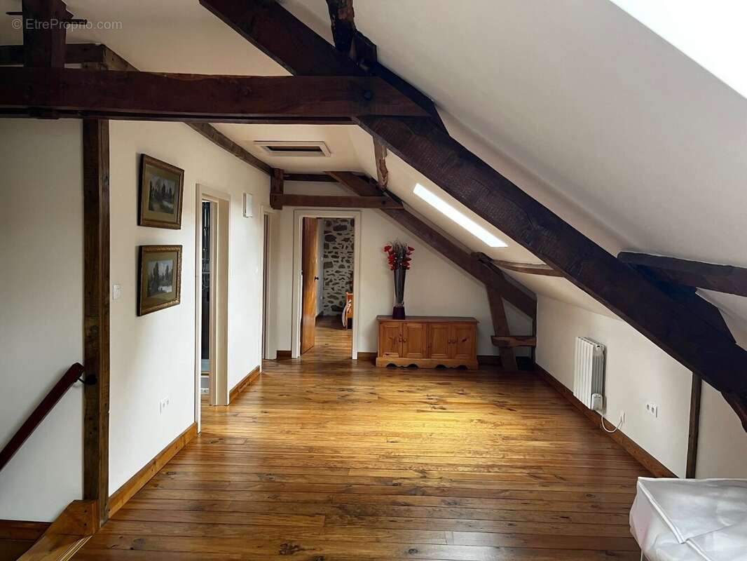 Maison à DOMPS