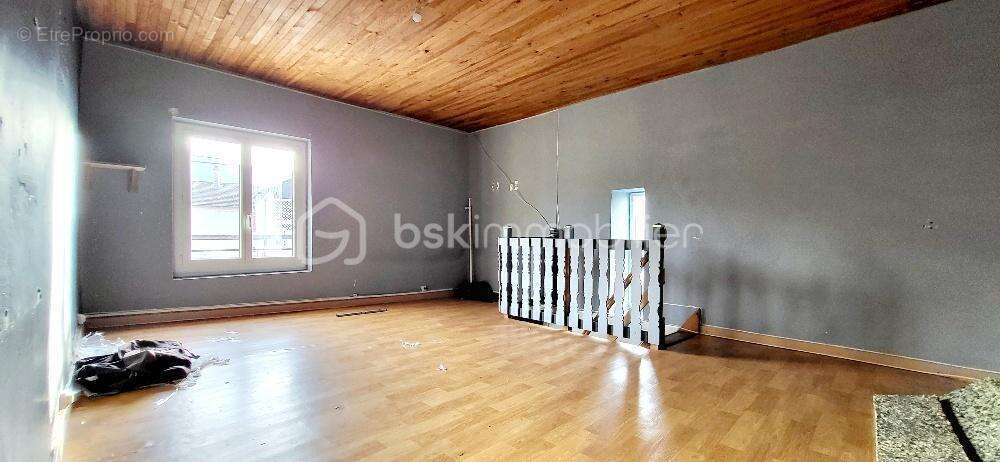 Maison à BEAUCROISSANT